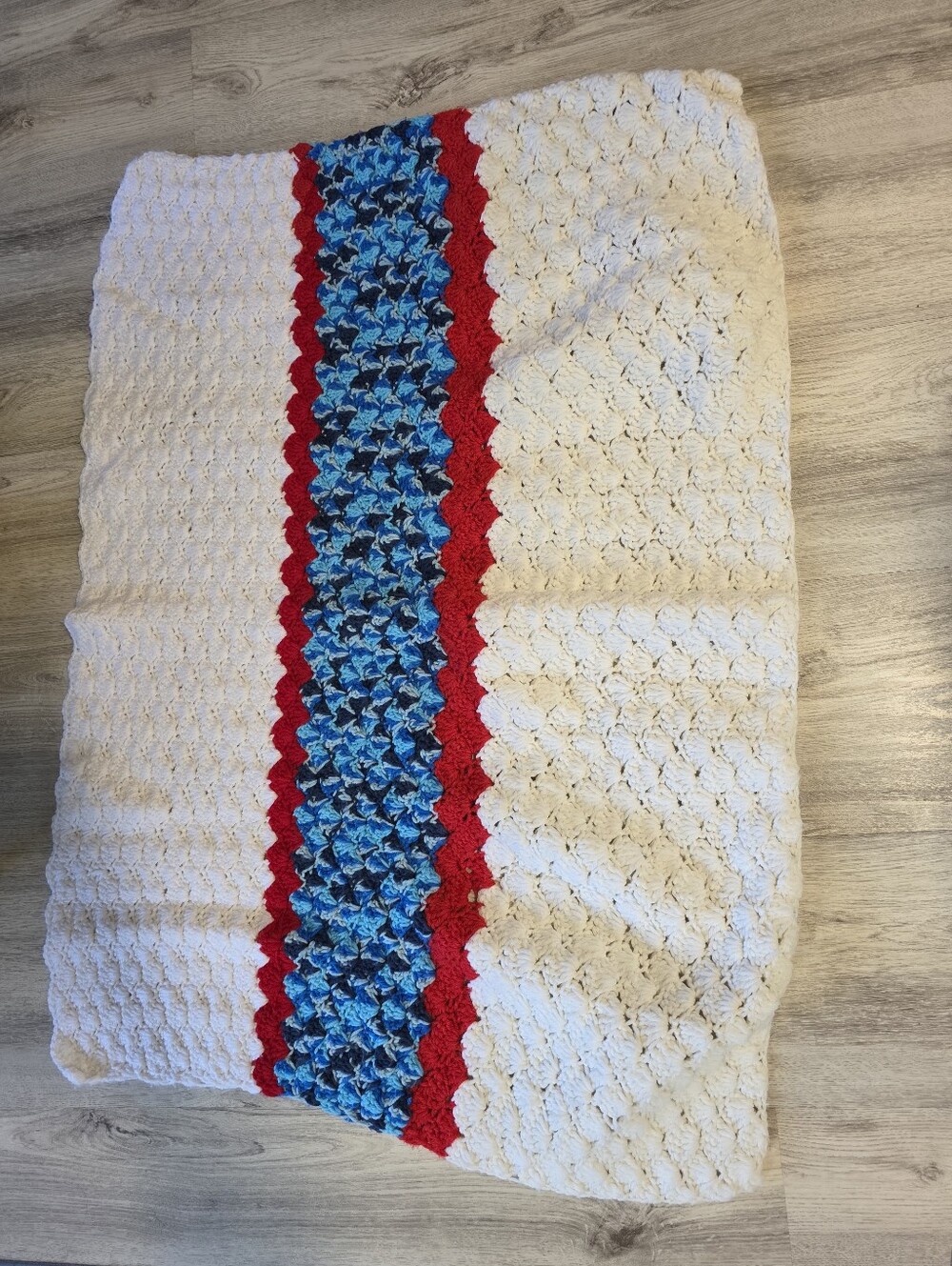 Handmade knitted Lap Blanket Afghan 40" X 27"